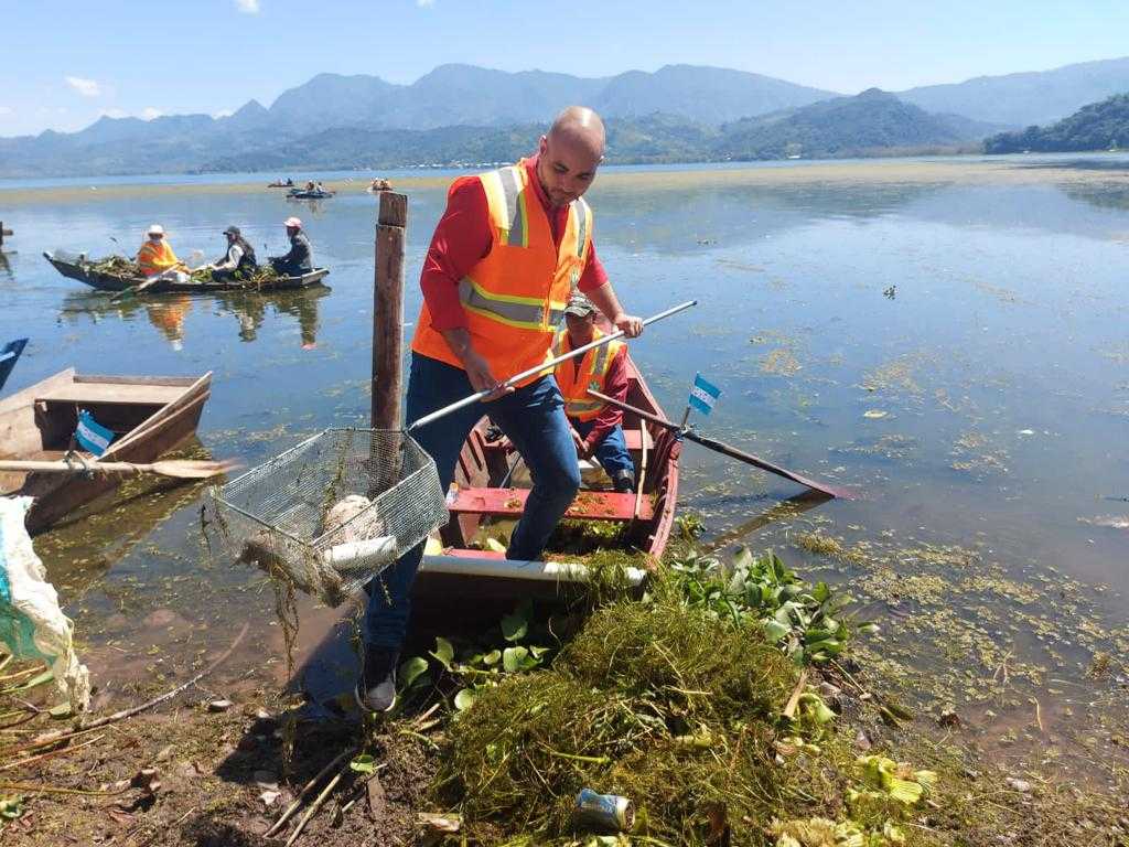 Comisión Especial del CN y SERNA mantienen tercera jornada de voluntariado para el rescate del Lago de Yojoa
